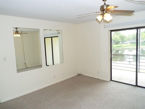 5th image of 2311 S Cypress Bend Drive #221A