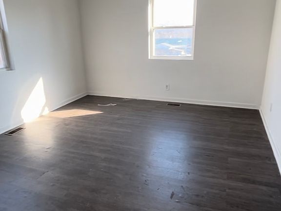 4th image of 306 N Elder Ave