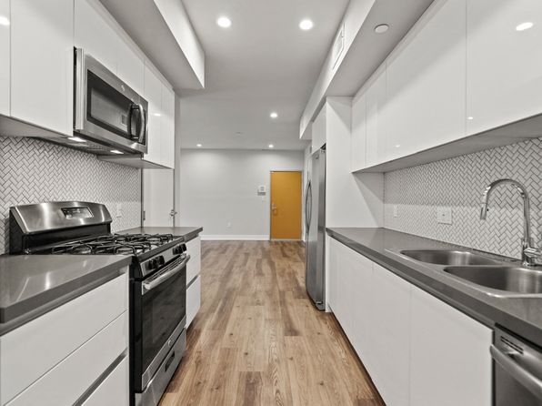 838 N Hudson Ave #6475151