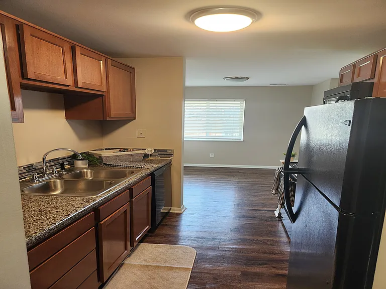 Black Bear Creek Apartments — Photo 10