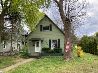 437 Monroe St, Traverse City, MI 49684