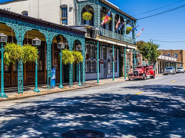 1306 E Gonzalez St #B — Photo 46