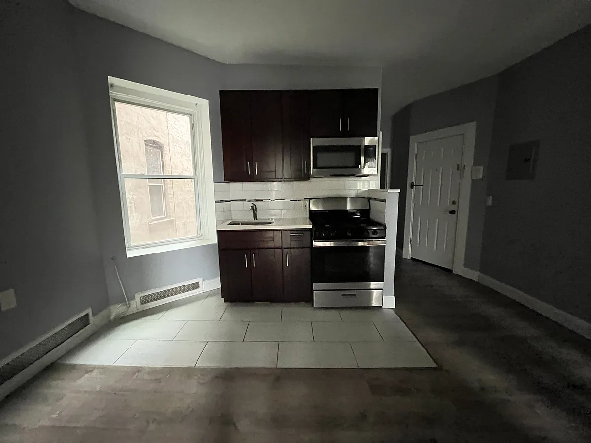 Building Photo - 548 Avenue C #2R