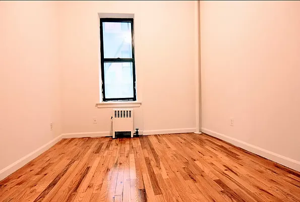 Rented by HOLTON REAL ESTATE INC. | media 26