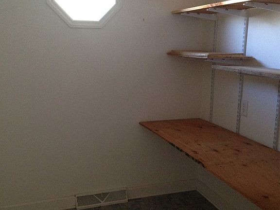 5th image of 160 Arey Ct