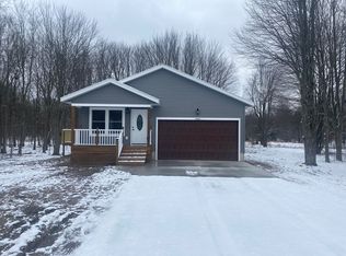 6880 Heights Ravenna Rd, Fruitport, MI 49415