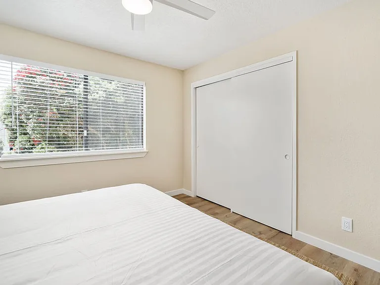 241 Ocean View Ave — Photo 13
