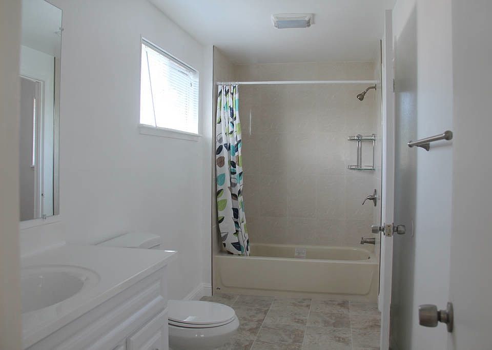1st image of 10673 Johansen Dr