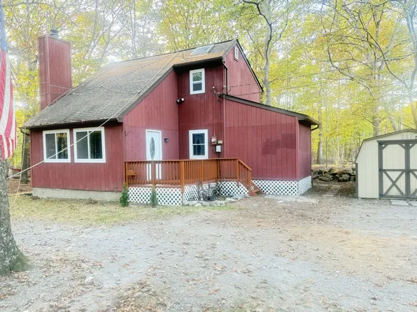 235 Scenic Dr, East Stroudsburg, PA 18302