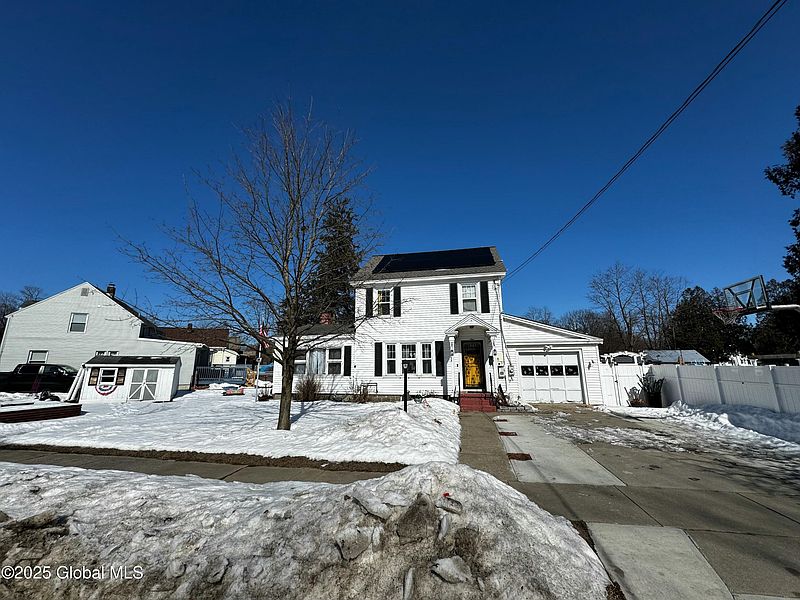 3rd image of 9 Ferry Boulevard