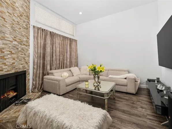 9950 Topanga Canyon Blvd Unit 70, Chatsworth, CA 91311