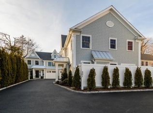 301 Davis Ave #A, Greenwich, CT 06830