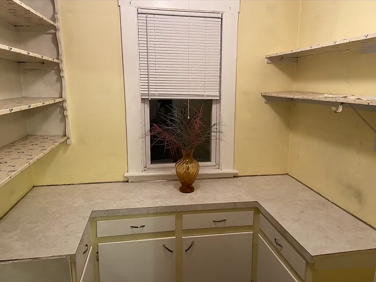 156 S Broad St #2 — Photo 8