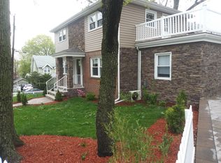 401 Fort Lee Rd, Leonia, NJ 07605