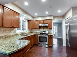 7420 Kenyon Dr, Middleton, WI 53562