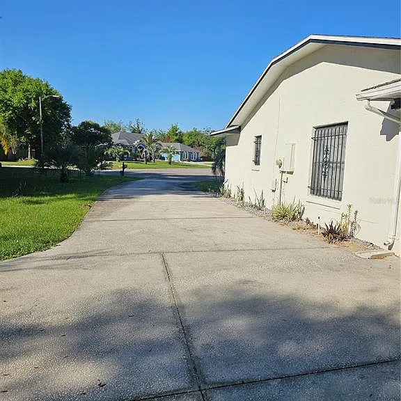 1745 Foxcreek Ln — Photo 19