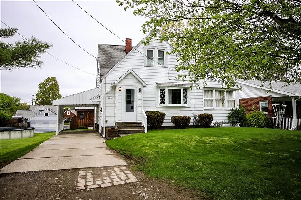 11 Fairdale Ave photo 1