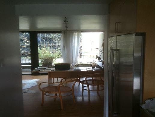 Main level - Dining area