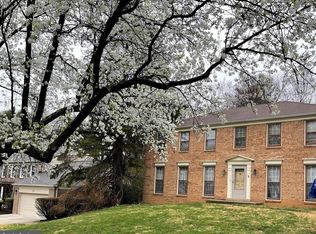 8713 Wandering Trail Dr, Rockville, MD