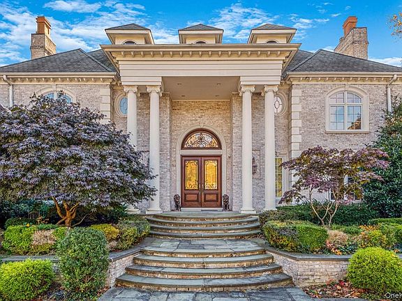 4th image of 30 Arden Ln