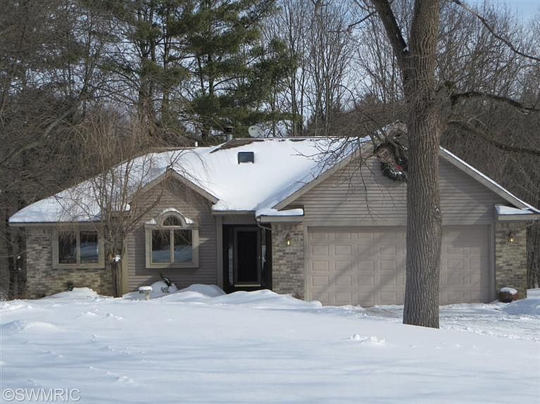 1st image of 977 W Cronk Dr