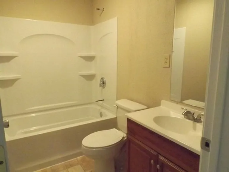 73 Remington Dr — Photo 12