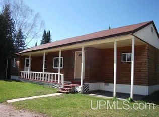 4400 10th Rd, Bark River, MI 49807