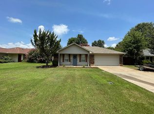 3950 Tailhook Dr, Conway, AR 72034