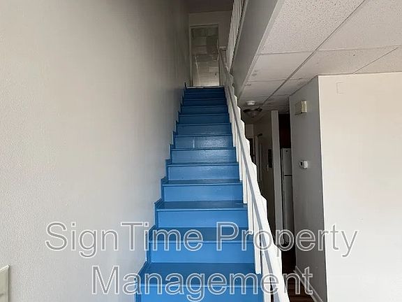 4th image of 112 W Franklin St #4