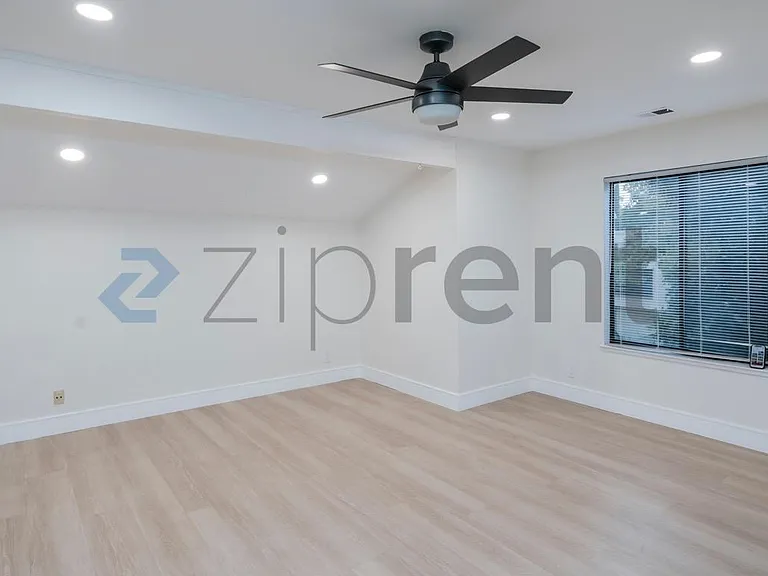 4762 Rio Rita Way — Photo 31