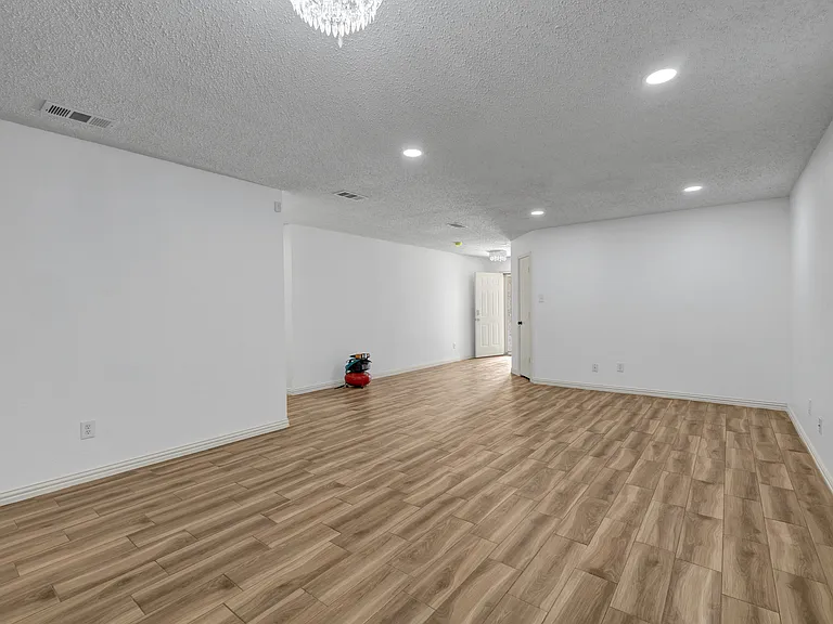 5132 Bedfordshire Dr — Photo 19