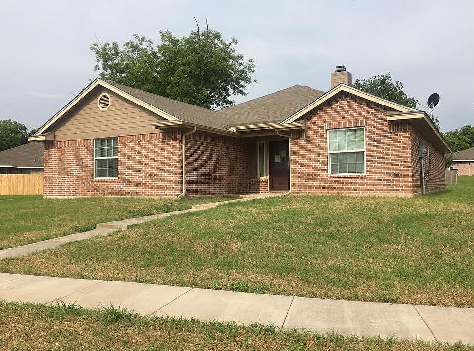 1st image of 2229 Autumn Woods Dr