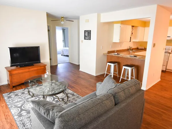 S75W16710 Jacob COURT #1, Muskego, WI 53150