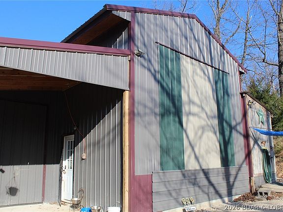 2nd image of 30932 Blackbird Rd