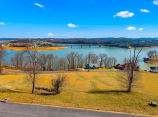 2480 Starboard Crest Rd, Morristown, TN 37814