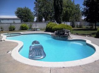 6004 W Park, Richland, WA