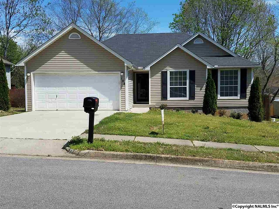 1st image of 104 River Oaks Dr NW