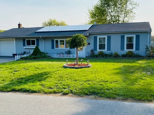 134 Homeland Dr, Whitman, MA 02382