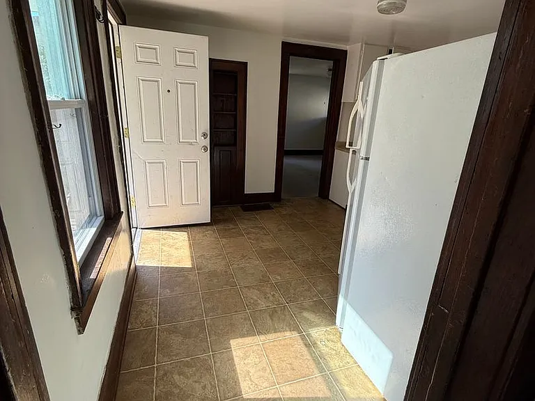 153 Atkinson St — Photo 3