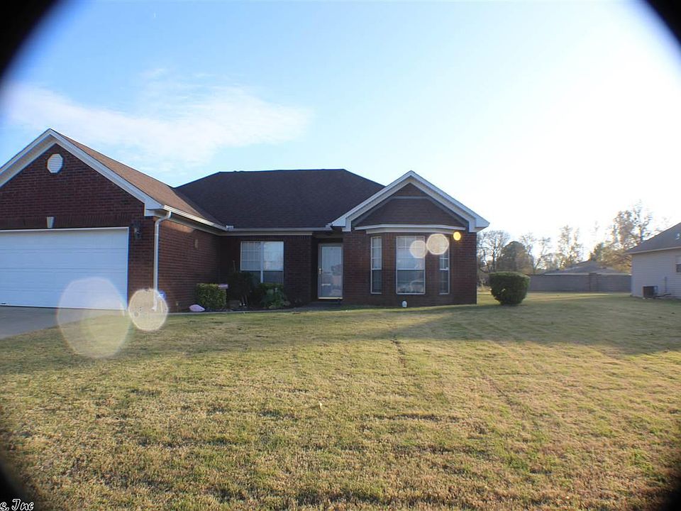 1st image of 13808 Chesterfield Cir