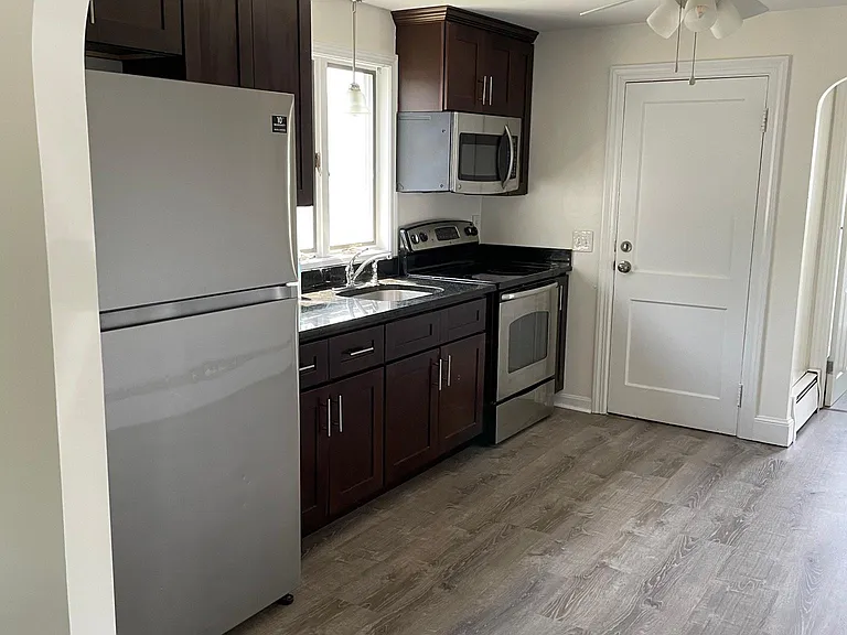 307 Metacom Ave #1 — Photo 2