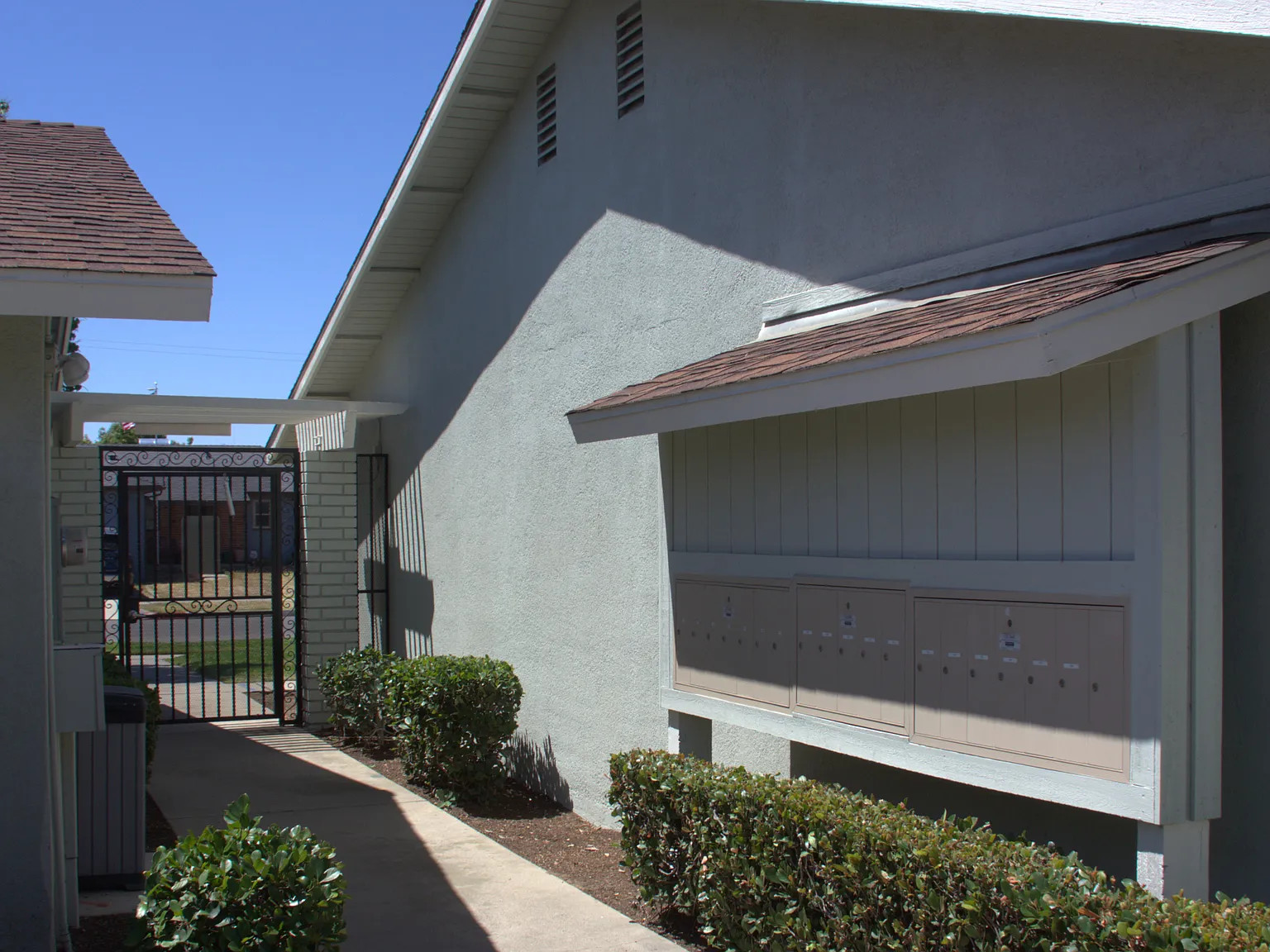 2 bed, 1020 sqft, $1,695 — Photo 3