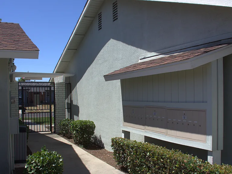 3789 E Hampton Way — Photo 3