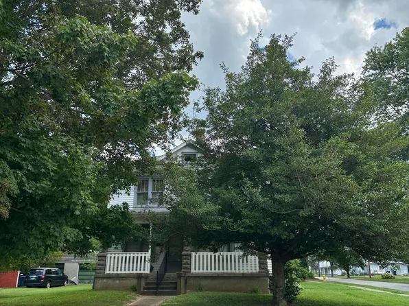 301 N 5th Ave, La Grange, KY 40031