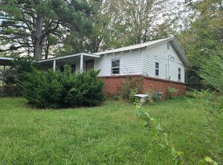 111 Easy St, Big Sandy, TN 38221