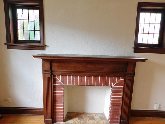 3rd image of 7127 Amherst Ave #A