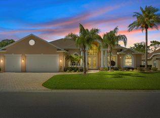 9339 Fox Hollow Ln, Weeki Wachee, FL 34613