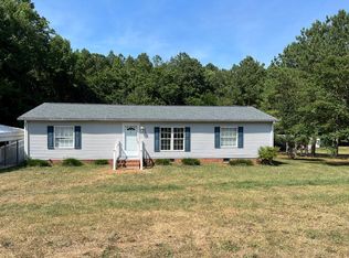 1449 Canaan Church Rd, Brodnax, VA 23920