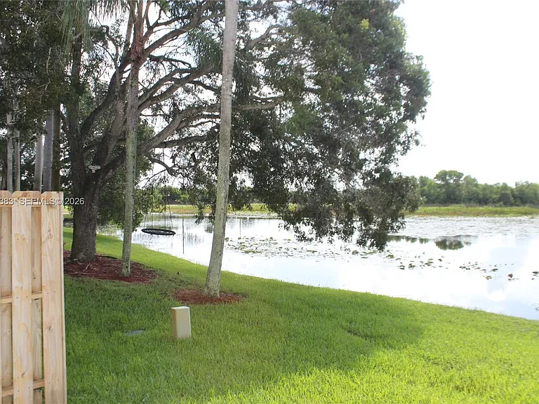 1820 Salerno Cir — Photo 37