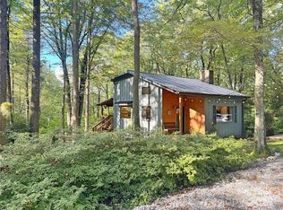 6622 Gingercake Rd, Newland, NC 28657